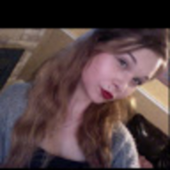 Meet your Posher, Cristal - Picture 1 of 1